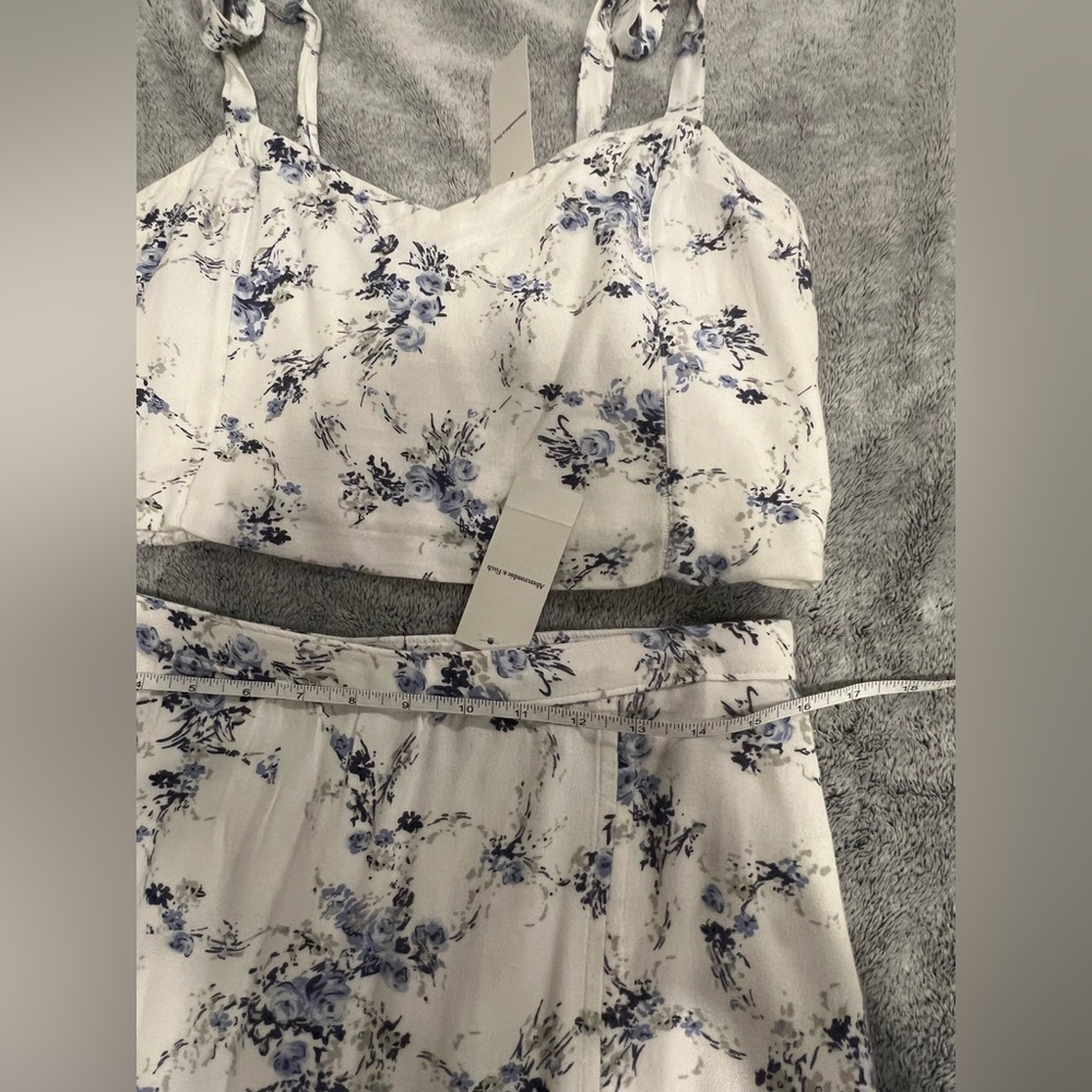 NWT Abercrombie Blue Floral 2-Piece Set | Crop Top + Midi Skirt | Size L - Picture 6 of 7